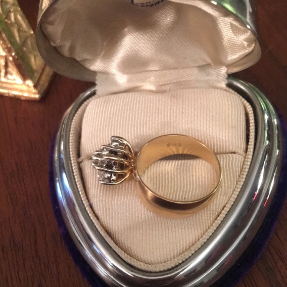 14k Gold Diamond cluster ring w/ appraisal Vintage - Picture 8 of 13